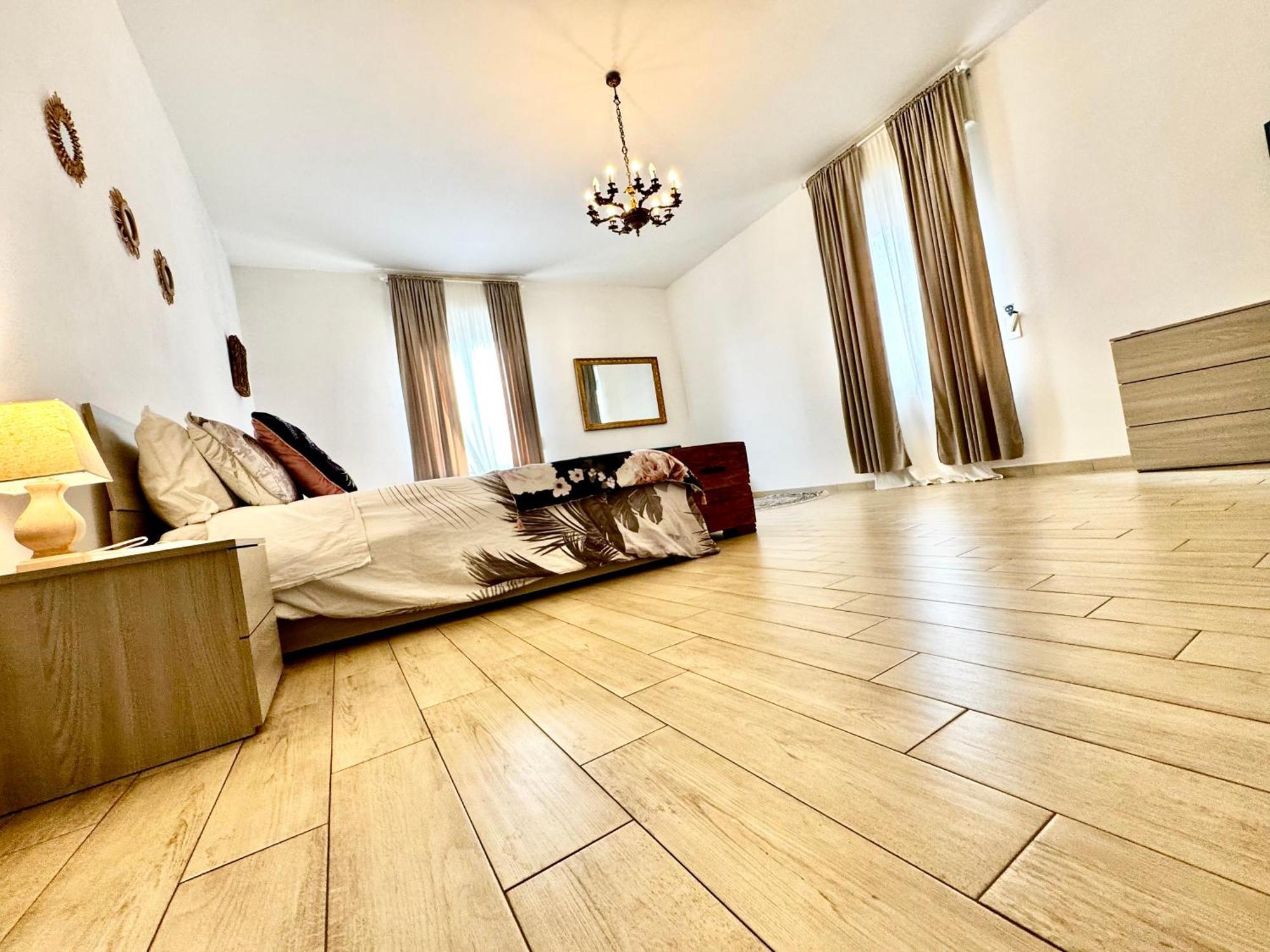 La Casa Di Sarah Aspetta Voi Apartment Napoli Bagian luar foto